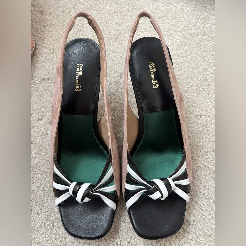 New in Box Diane Von Furstenberg (DVF) Black and White Heels Elegant Design